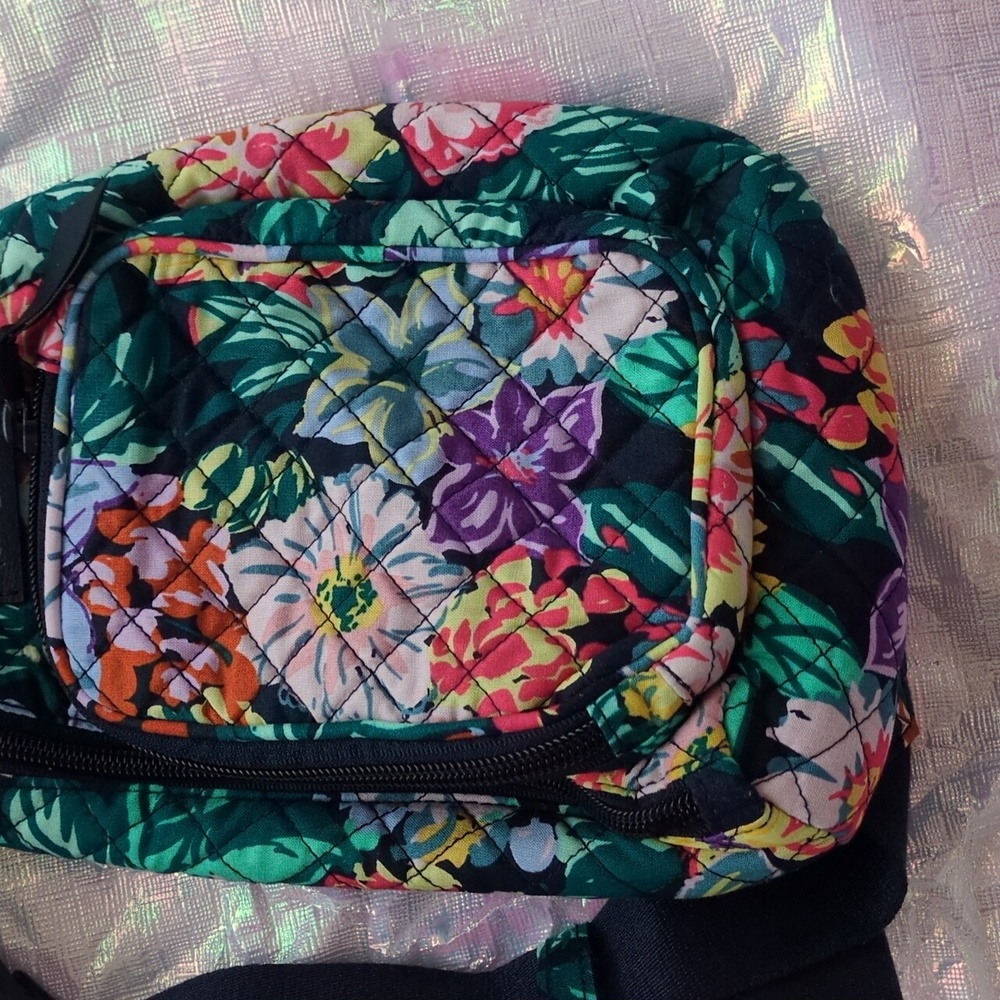 Vera Bradley Floral Quilted Sling Bag NWOT - Picture 4 of 6